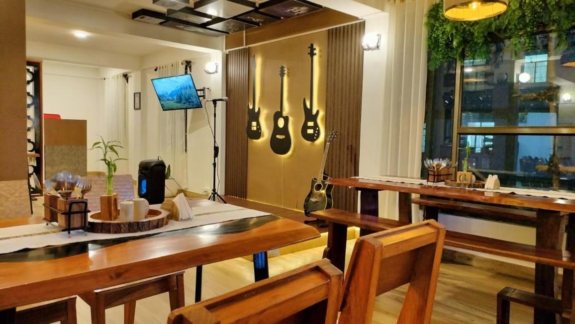 Aroma Inn 西隆 外观 照片