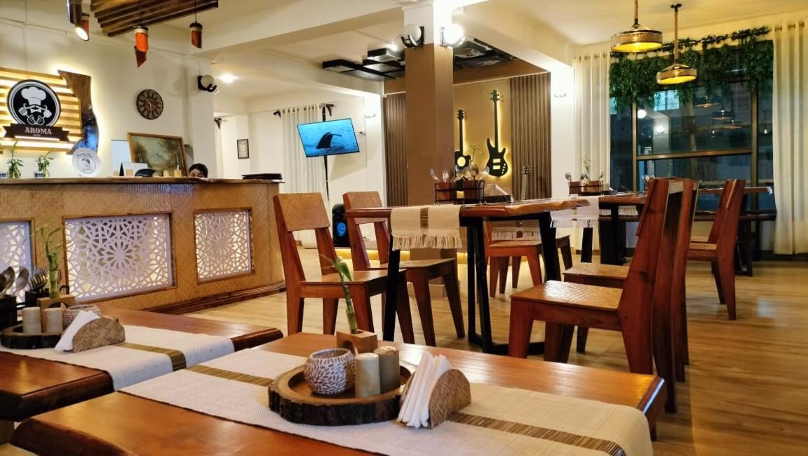 Aroma Inn 西隆 外观 照片