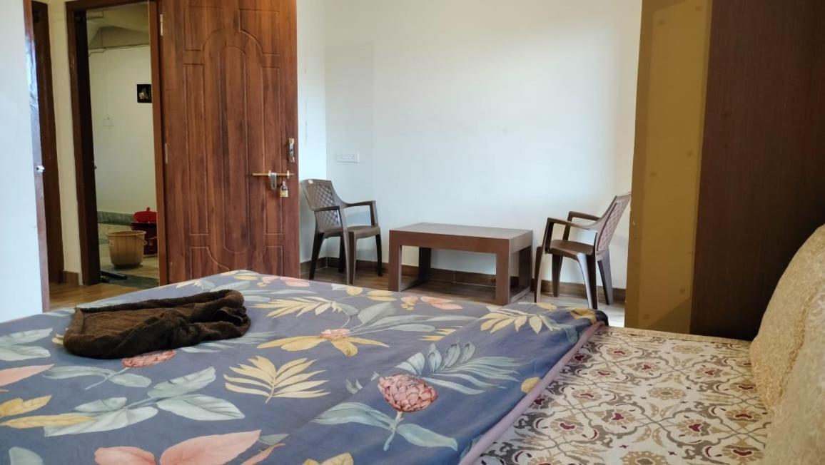 Aroma Inn 西隆 外观 照片