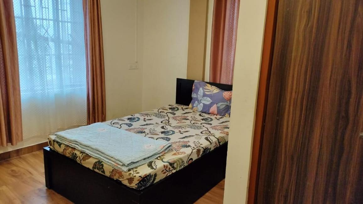 Aroma Inn 西隆 外观 照片