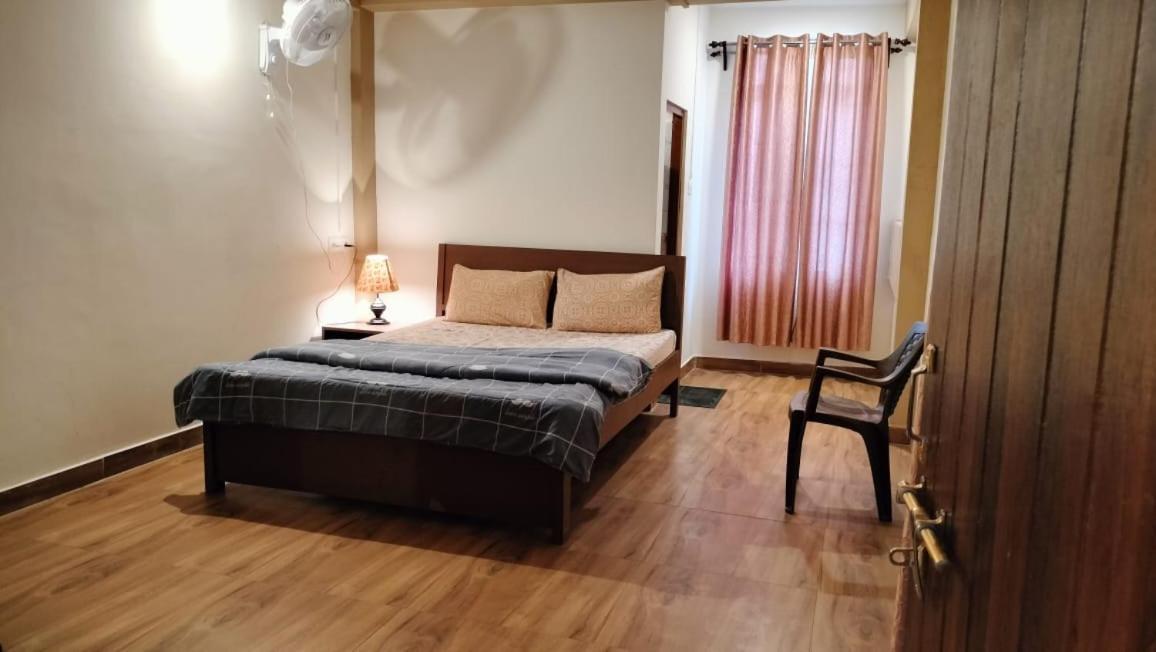 Aroma Inn 西隆 外观 照片