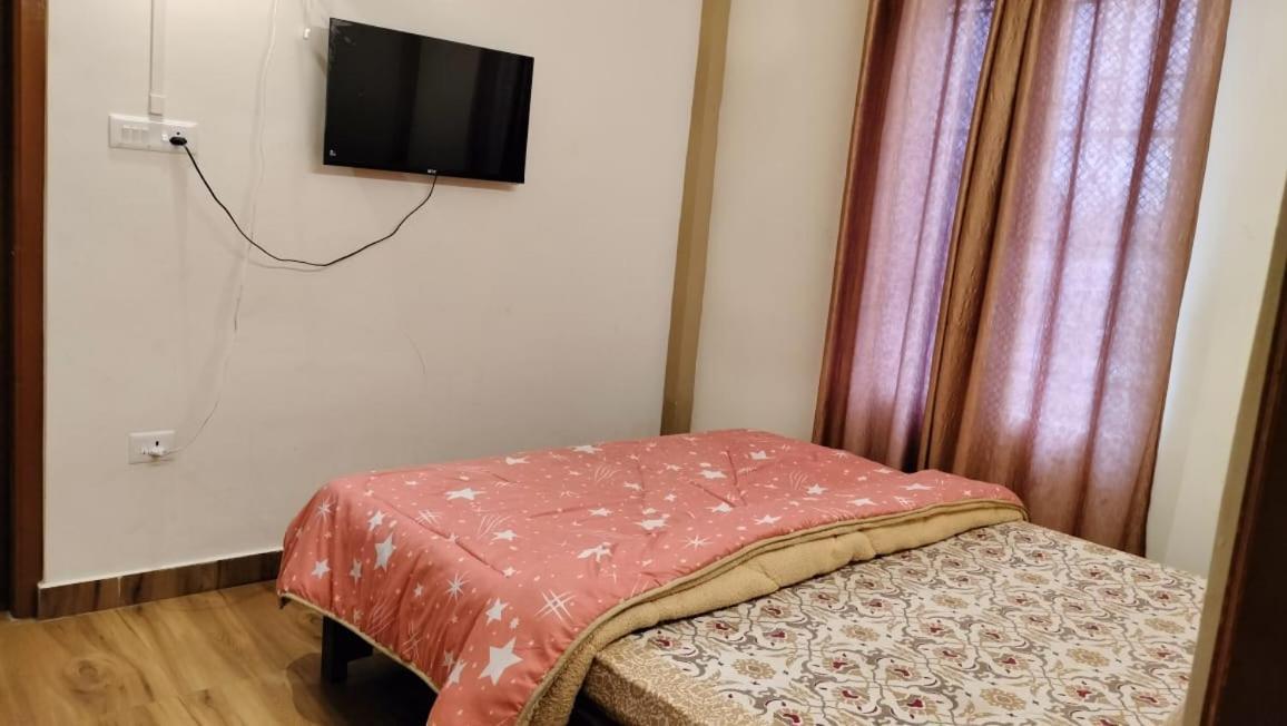Aroma Inn 西隆 外观 照片