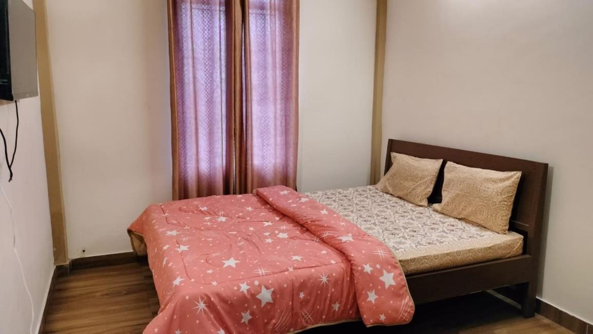 Aroma Inn 西隆 外观 照片