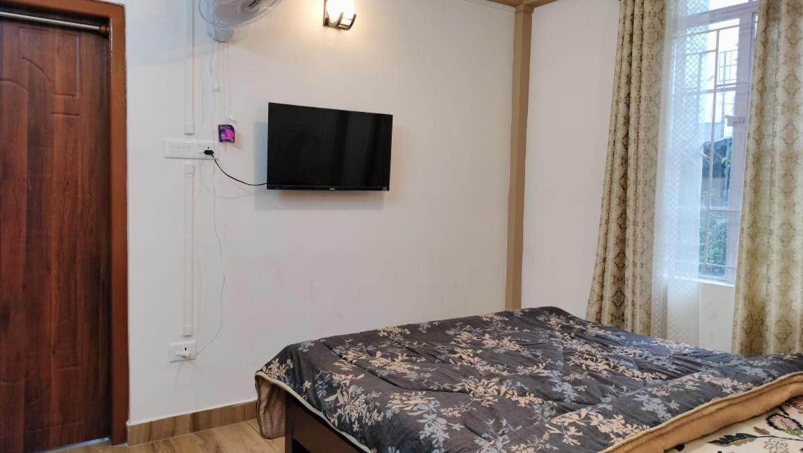 Aroma Inn 西隆 外观 照片