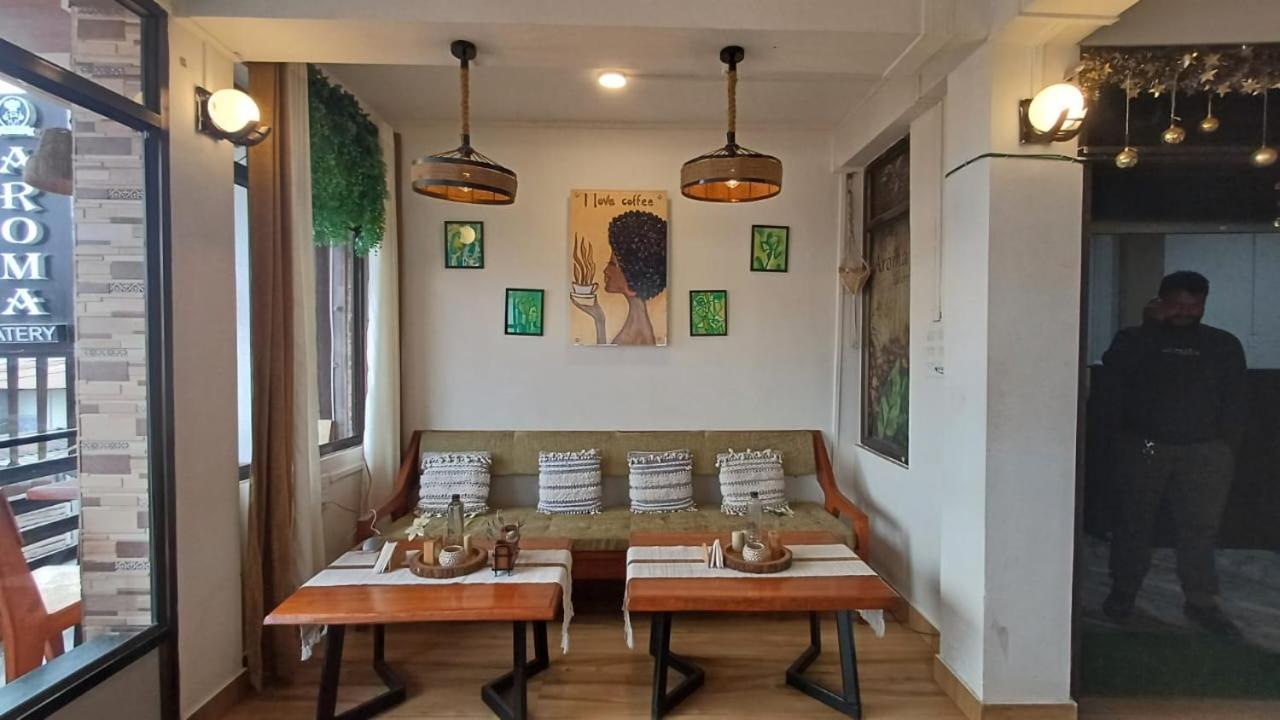 Aroma Inn 西隆 外观 照片