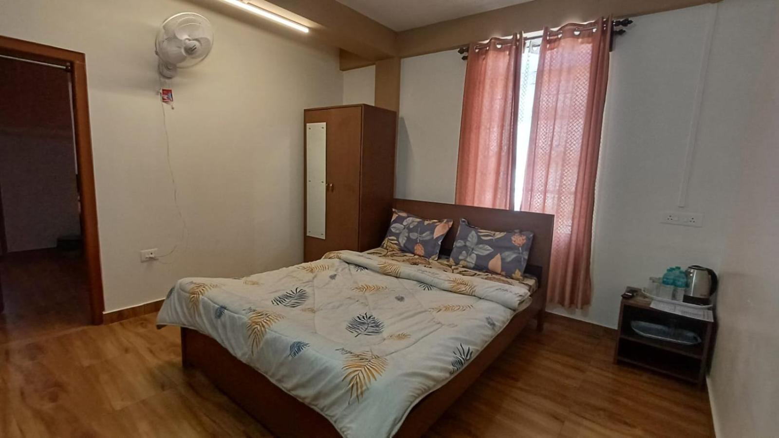 Aroma Inn 西隆 外观 照片