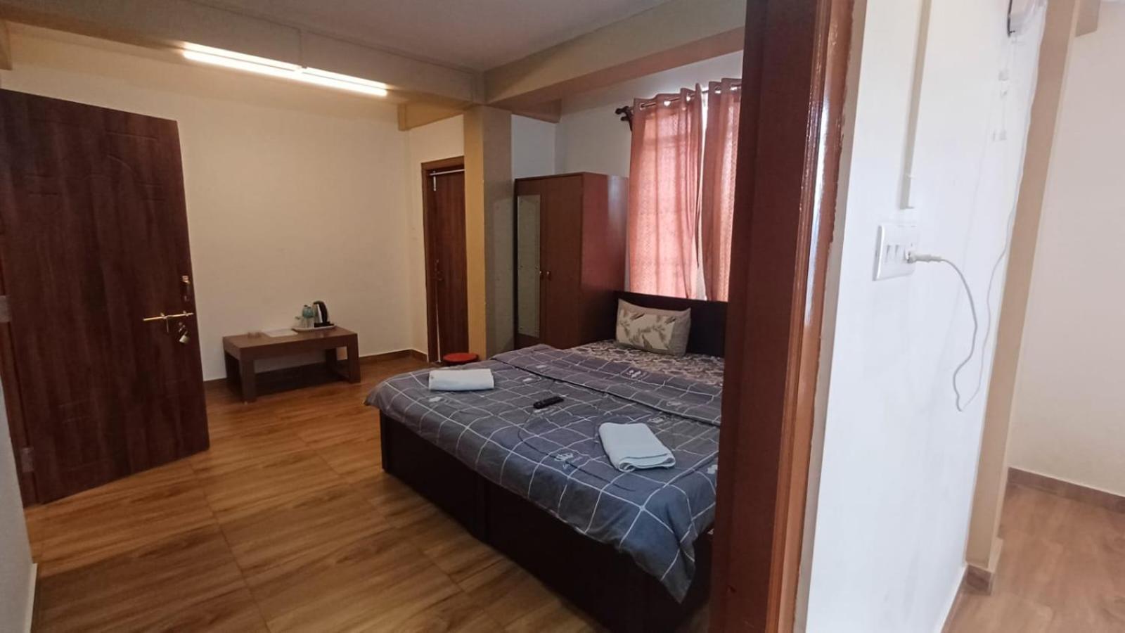 Aroma Inn 西隆 外观 照片