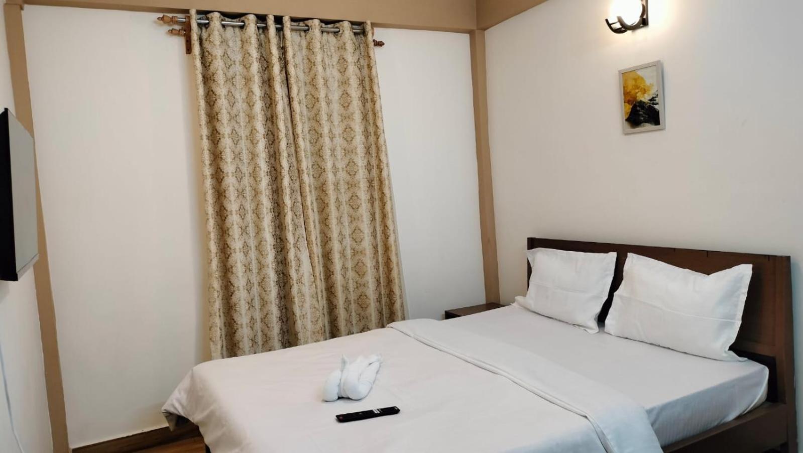 Aroma Inn 西隆 外观 照片