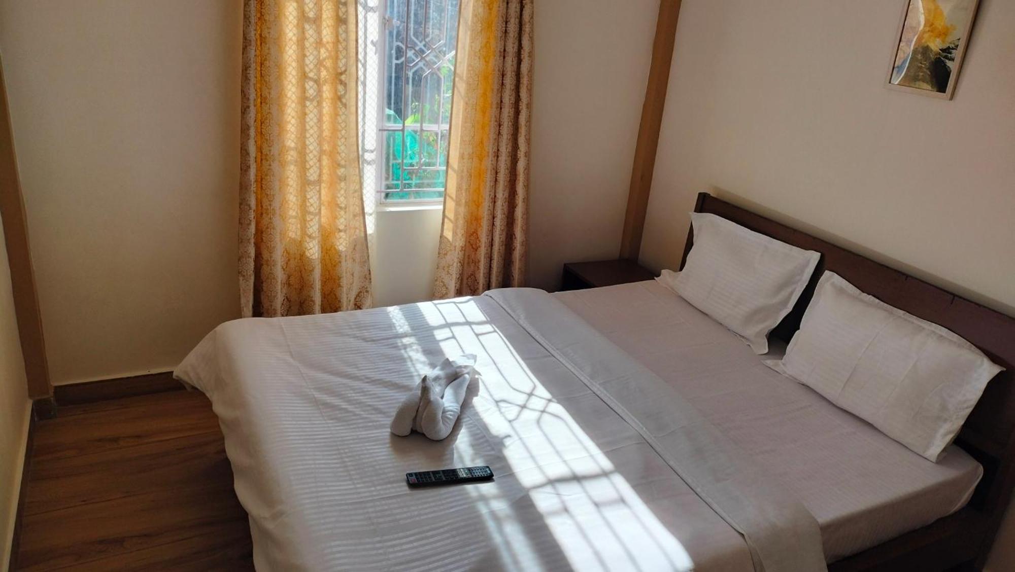 Aroma Inn 西隆 外观 照片